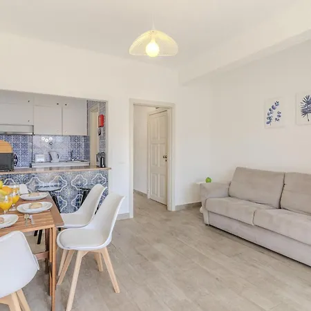 #374 Cozy & Bright Comfort Apartment *